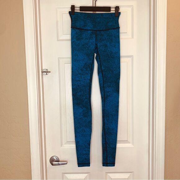Lululemon Wunder Under Pant III Luon Spray Jacquard Shocking Blue Black Size 2 - Picture 2 of 9